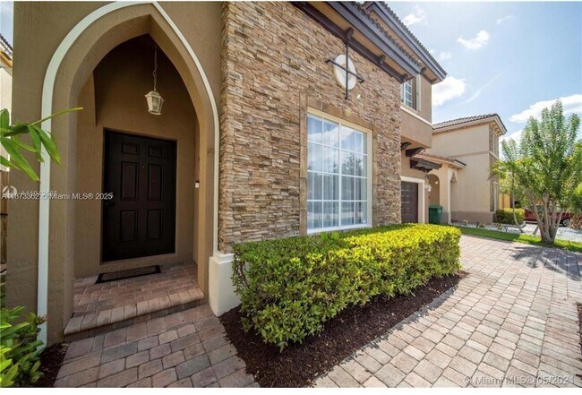 Foto del edificio - 9429 SW 224th Terrace