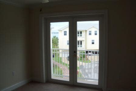 Building Photo - 870 Vignoles Ave NE