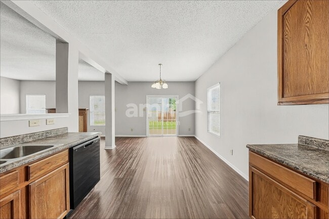 Foto del edificio - 2945 Sentiment Ln