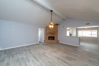 Building Photo - 3323 Silverside Dr