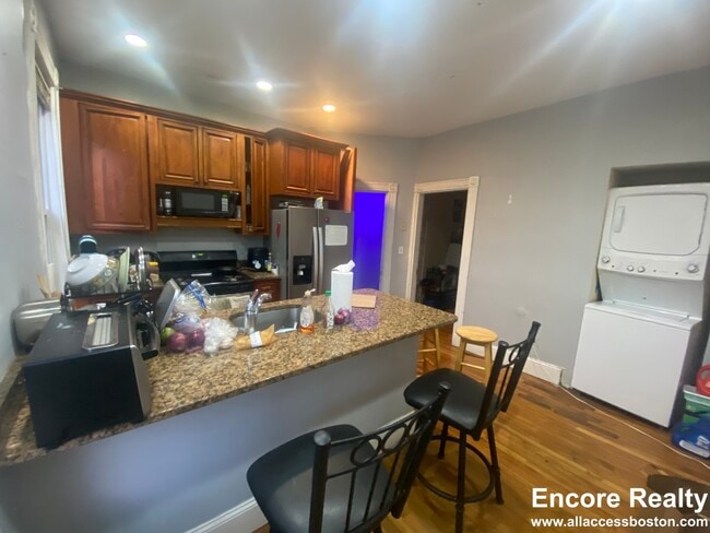 Building Photo - 36 Cherokee St