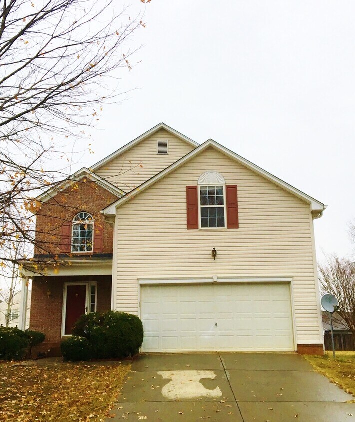Primary Photo - Simpsonville, 4bd/3ba, 1800+sf