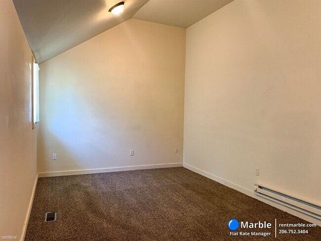 Building Photo - 5 br, 2 bath House - 640 N Berwick Ave
