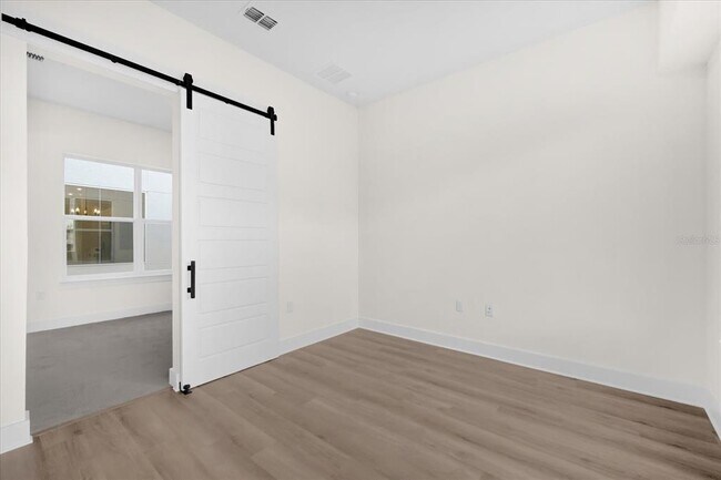 Foto del edificio - 878 TETBURY Lp