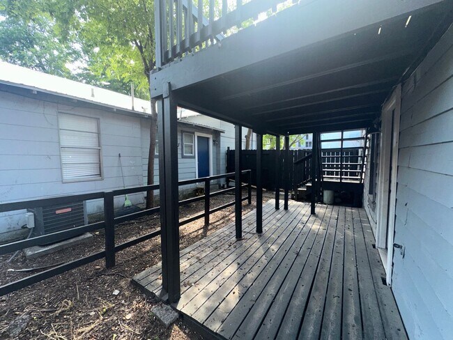 Foto del edificio - Updated, Charming 1 BR / 1 BA Home Downtow...