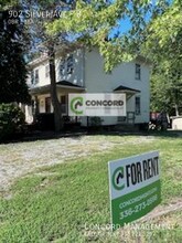 Building Photo - 902 Silver Ave