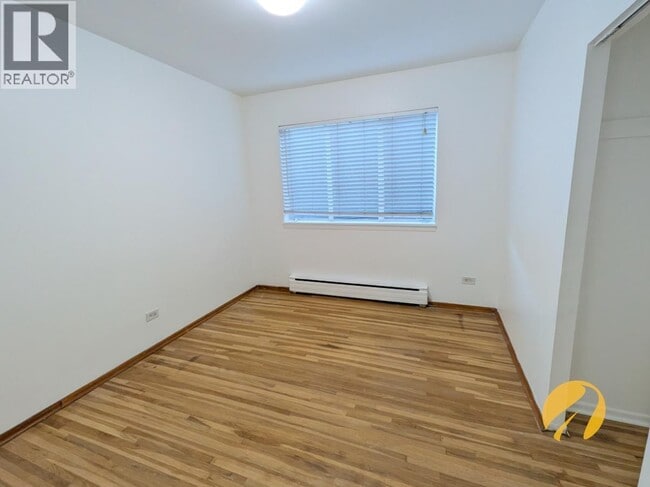 Building Photo - 2435 W 2nd Ave