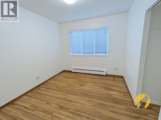 Photo du bâtiment - 2435 W 2nd Ave