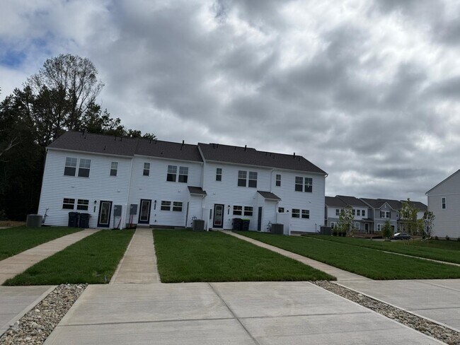 Foto del edificio - 3368 Hill Rd