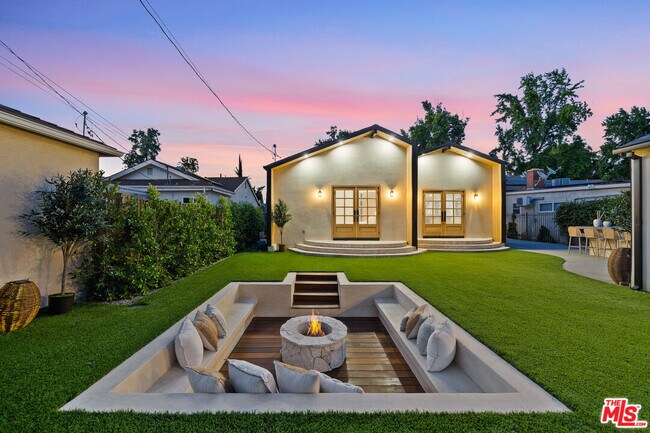 Foto del edificio - 14742 Weddington St