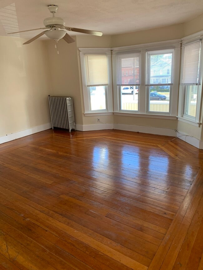 Sala de estar - 634 Main St