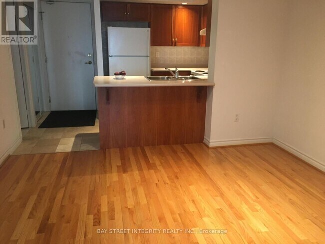 Photo du bâtiment - 125 Omni Dr