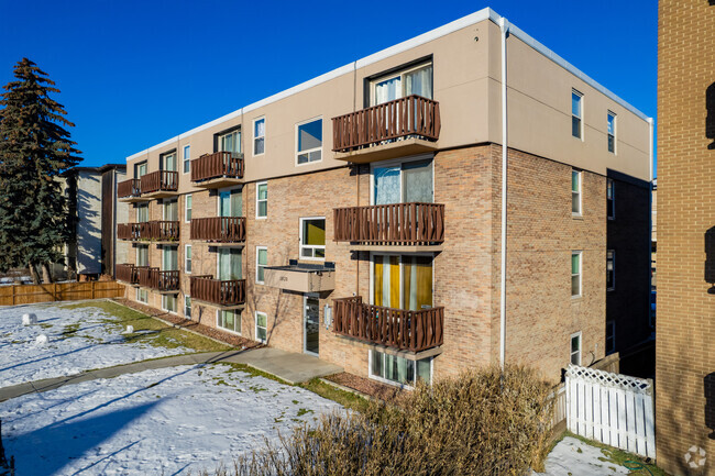 Photo du bâtiment - 1820 12th Ave SW