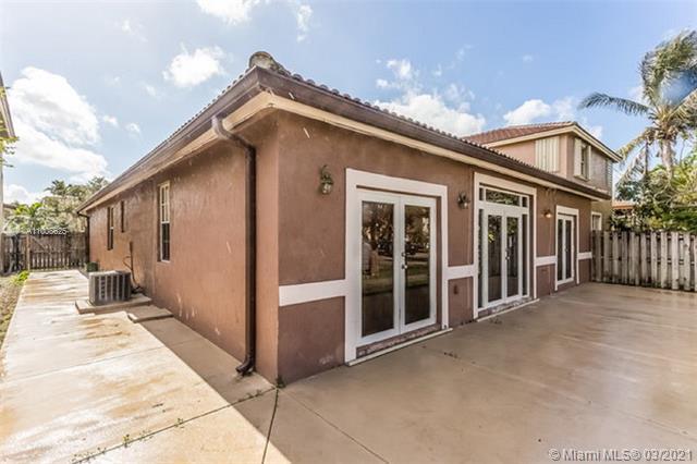 Building Photo - 16021 SW 43rd Ter