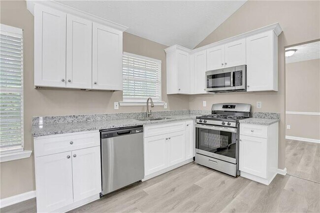 Foto del edificio - 3261 Sugar Creek Falls Dr SE