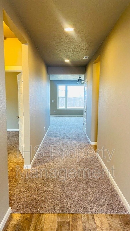 Foto del edificio - 3907 Charleston Ln