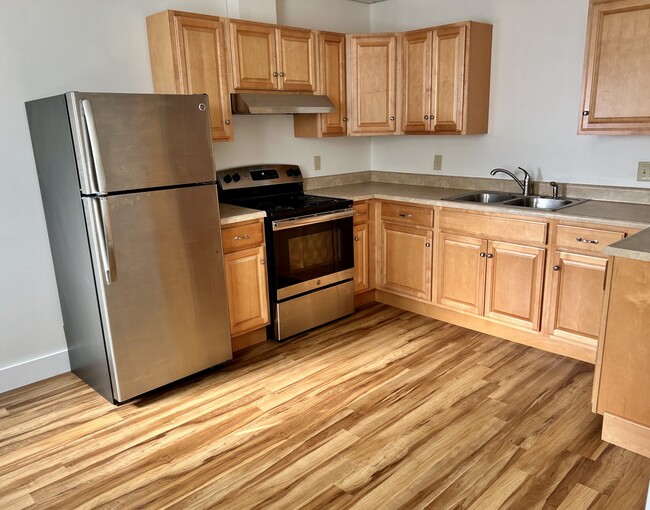 Kitchen - 101 N 4th St