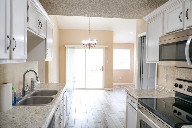 Building Photo - 17711 Glenhagen Ct