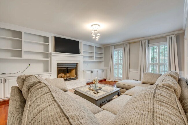 Foto del edificio - 2093 Breconridge Dr S W