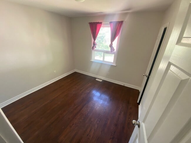 Building Photo - 87 Packard Blvd