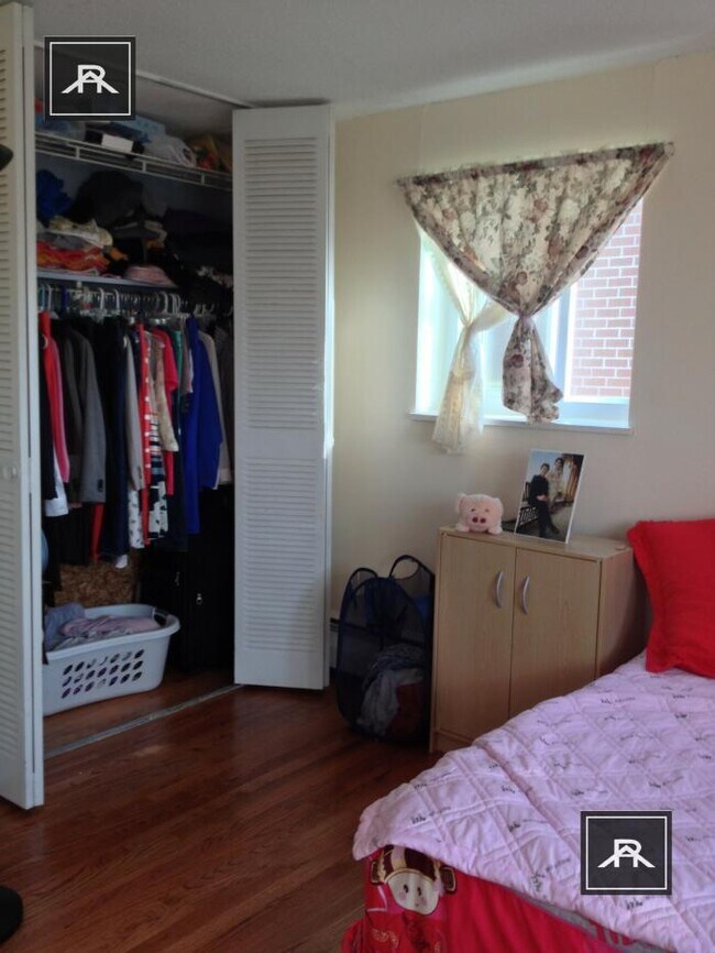 Building Photo - 2 bedroom in Brighton MA 02135