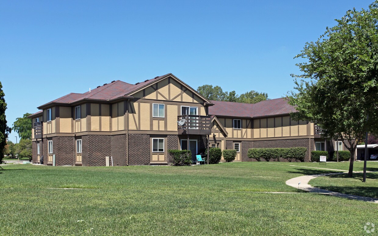 Primary Photo - 1823 Middlesbrough Ct