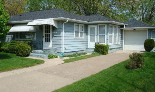 Building Photo - 4806 Louisiana Ave N