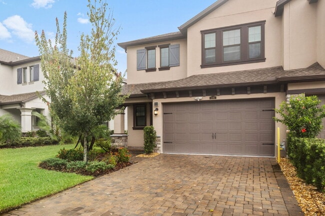 Building Photo - Estancia 3-Bed Retreat in Wesley Chapel wi...