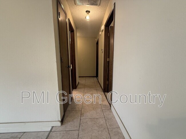 Foto del edificio - 7530 E 78th St