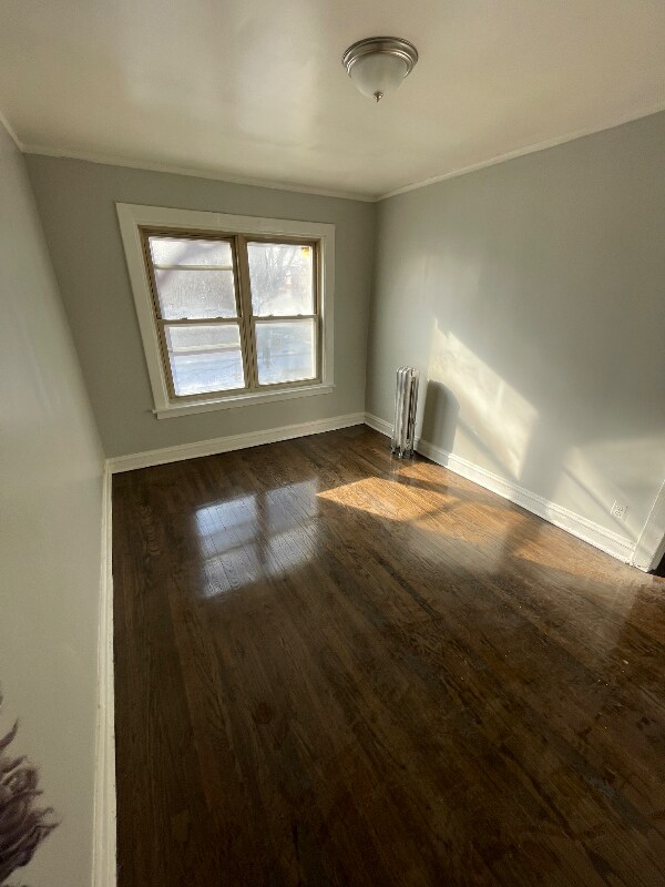 Foto del edificio - 1236 W 83rd St