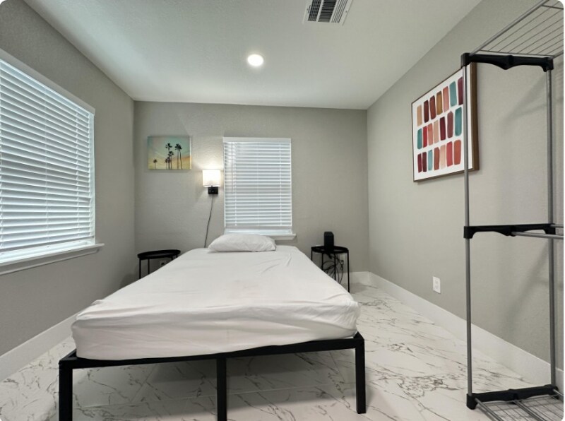 Foto principal - 3608 Billingsley St