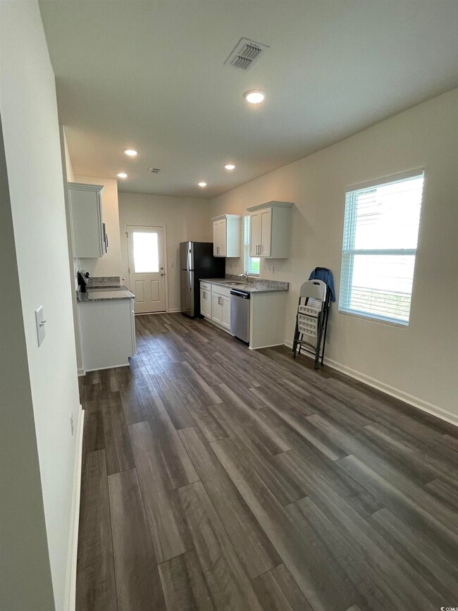 Building Photo - 539 Tillage Ct
