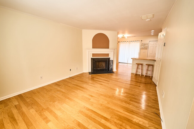 Building Photo - 113 Coleridge Ct