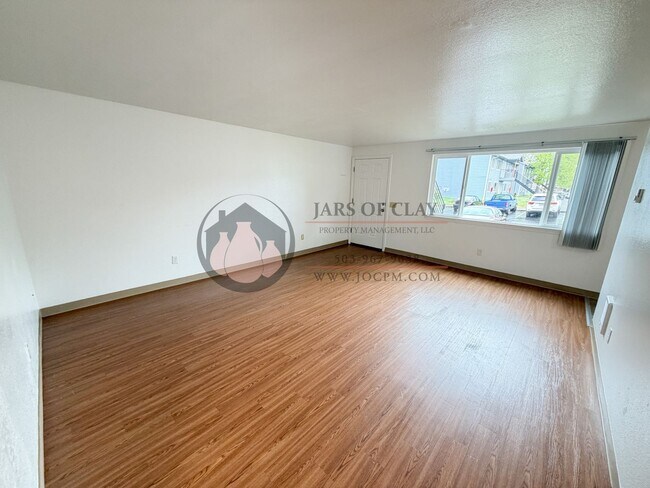 Foto del edificio - 1/2 Off First Full Month's Rent | 2 Bed/1 Bath in Keizer | Ground Floor | W/D Hookups