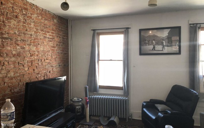 Building Photo - 1414 Ellsworth St