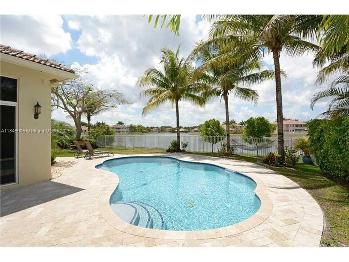 Foto principal - 896 Marina Dr