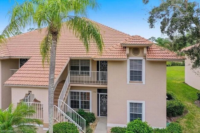 Foto del edificio - ** Annual Rental ~ 2 + Den W/Garage Condo ...