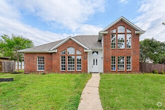 Building Photo - 2038 Biscayne Dr