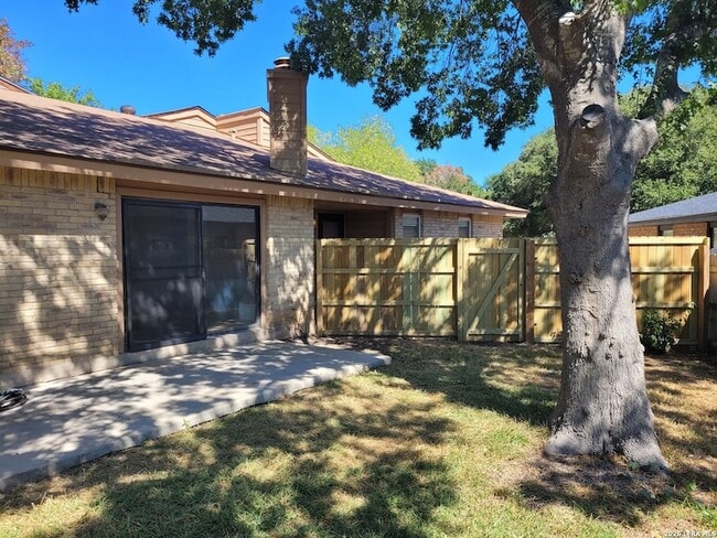 Building Photo - 11843 Burning Bnd St