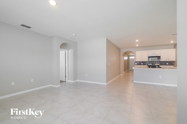 Foto del edificio - 709 Kindred Ln