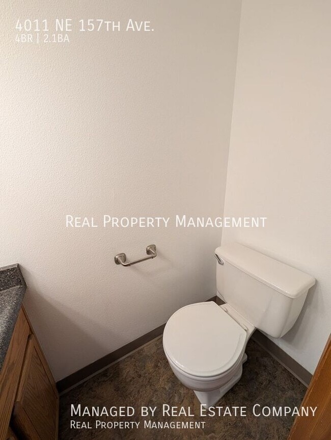 Foto del edificio - 4011 NE 157th Ave