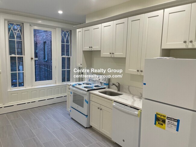 Foto del edificio - 1712 Beacon St