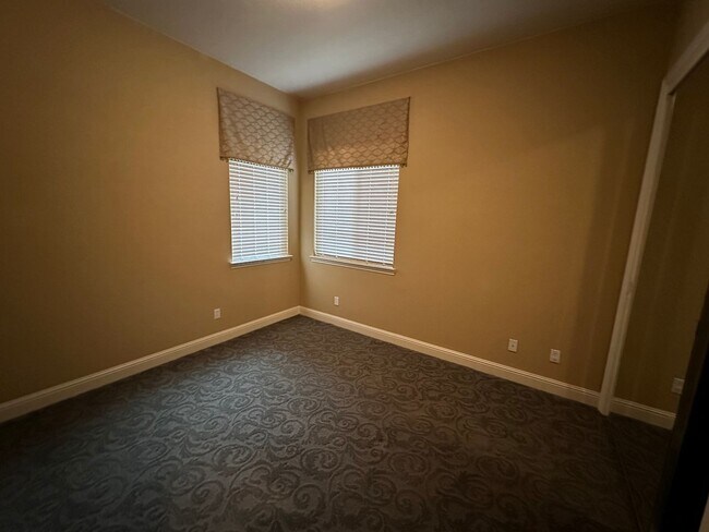 Building Photo - 3805 Mendocino Ct - Bridgeway Lakes 95695