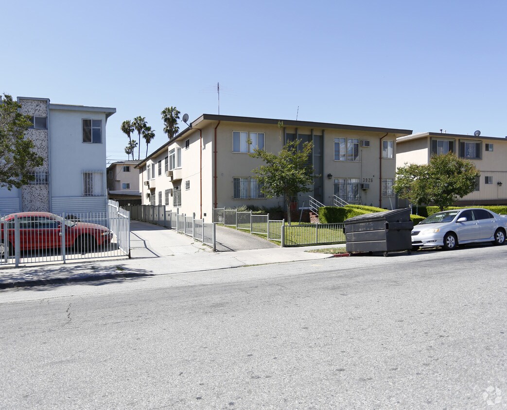 Foto del edificio - 3926 Ingraham St