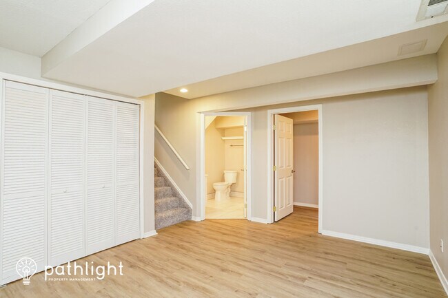 Building Photo - 2055 Woodsong Way