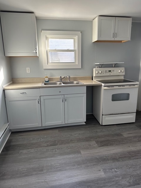 Primary Photo - 4656 Main St