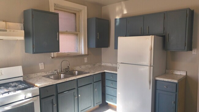 Foto del edificio - 4870 E Lee Ave