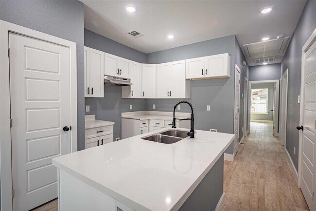 Foto del edificio - 5714 Pershing St