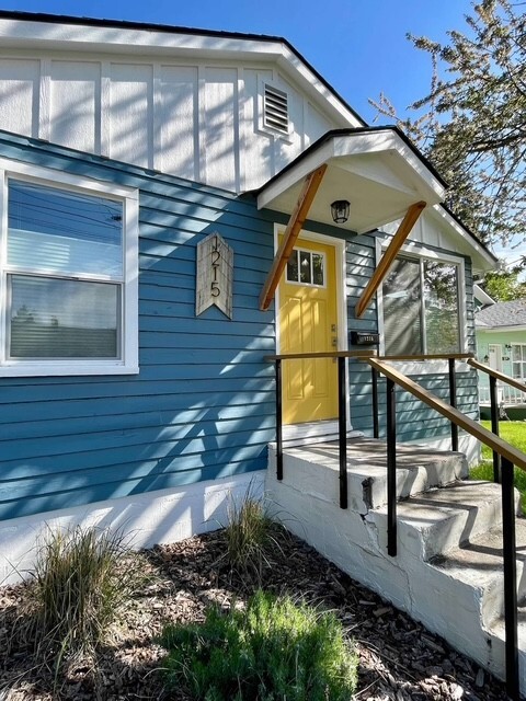 Welcome Home - 1215 E Adeline Ave