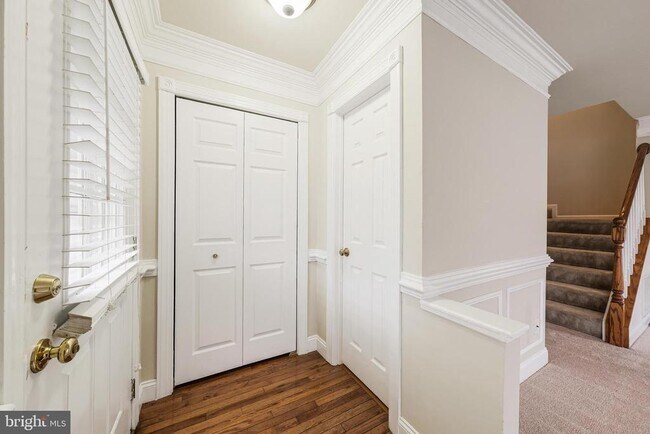 Foto del edificio - 321 Stable View Terrace NE